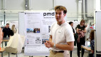 Yanic Hafermas auf der GSI Messe über sein Praxissemester bei der Firma pmdtechnologies in Siegen