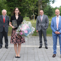 HSHL-Professoren, HSHL-Präsident und UNICUM Jury-Mitglied.