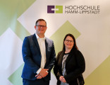 HSHL-Präsidentin Prof. Dr.-Ing. Kira Kastell begrüßt Prof. Dr.-Ing. Sebastian Verhoeven